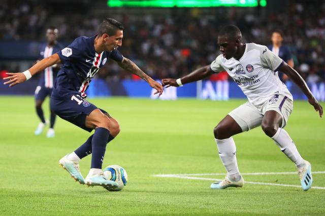 库里22+6+6杜兰特31分 勇士险胜太阳终结3连败